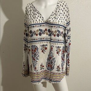 Old Navy White Floral Boho V-Neck Tunic with Navy & Red Accents